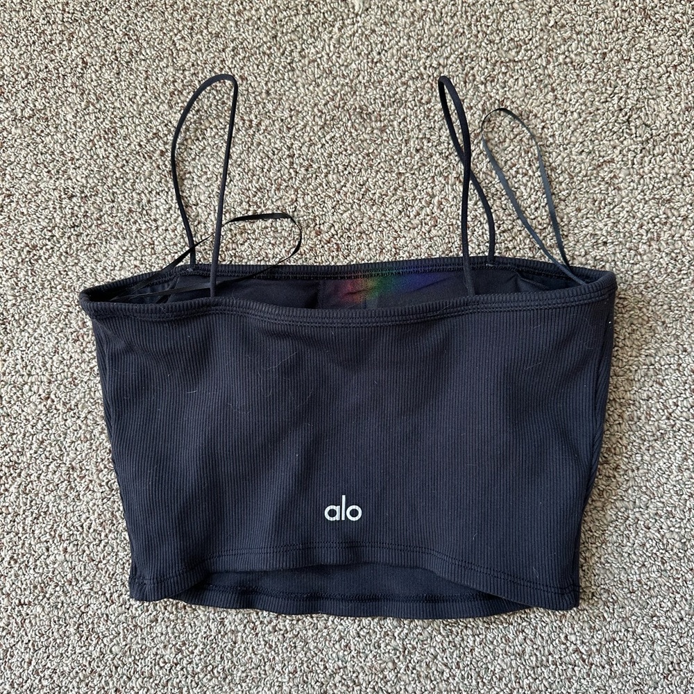 alo yoga goddess ribbed bandeau black crop cami